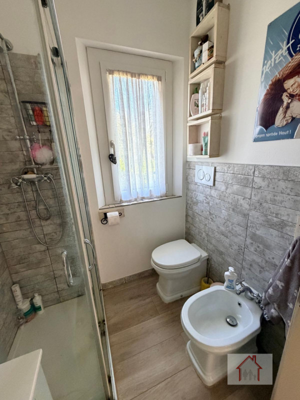 CASA SINGOLA SU DUE PIANI NELLA ZONA DI SANTI ANGELI
Nel cuore del Montello, nella rinomata e tra...