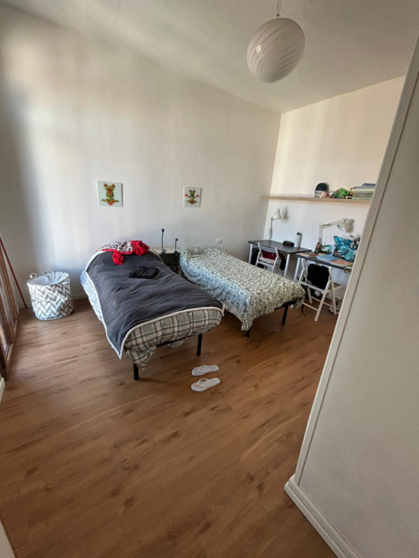 Proponiamo in affitto un posto letto in stanza doppia in via Agordat,15 a Padova, ideale per stud...