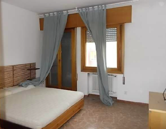 Rif. A.A.328-25

Vendita all'asta - appartamento al 3° piano con garage in data 11 giugno 2026

D...