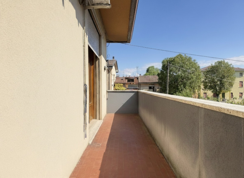 Onara di Tombolo, inserita in un quartiere residenziale caratterizzato dalla massima tranquillità...