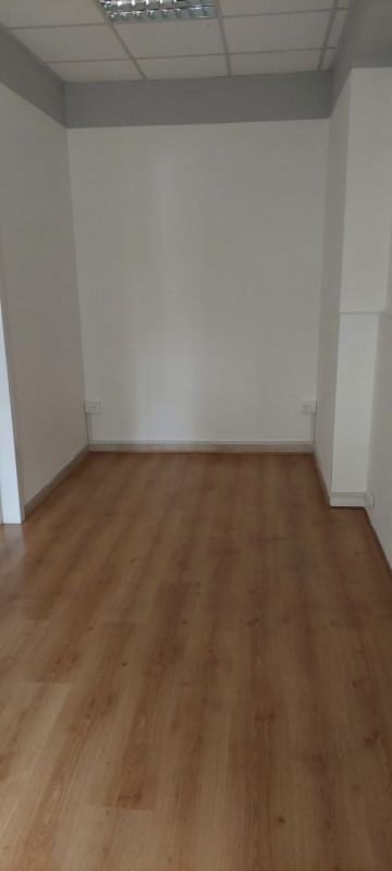 In posizione strategica nel pieno centro di Piazzola sul Brenta proponiamo in affitto ufficio fun...