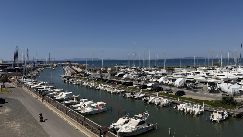 PUNTONE DI SCARLINO – ATTICO FRONTE MARINA CON TERRAZZA PANORAMICA VISTA ISOLA D’ELBA

Nel cuore ...