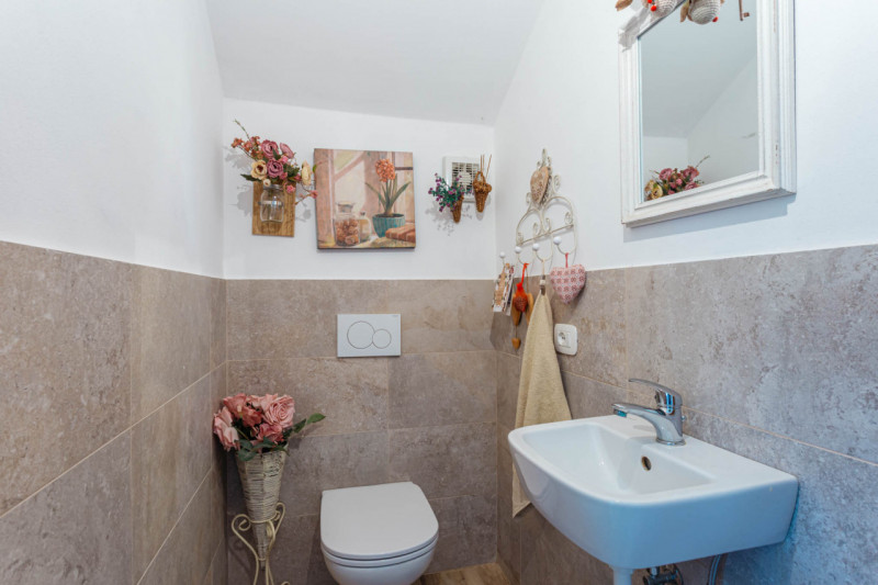 In vendita a Pozzonovo, proponiamo una splendida casa indipendente, recentemente ristrutturata, c...