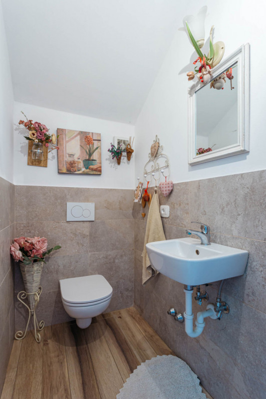 In vendita a Pozzonovo, proponiamo una splendida casa indipendente, recentemente ristrutturata, c...