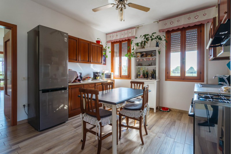 In vendita a Pozzonovo, proponiamo una splendida casa indipendente, recentemente ristrutturata, c...