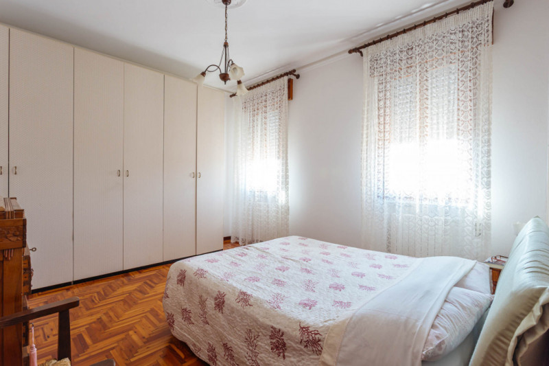 In vendita a Pozzonovo, proponiamo una splendida casa indipendente, recentemente ristrutturata, c...