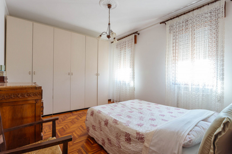 In vendita a Pozzonovo, proponiamo una splendida casa indipendente, recentemente ristrutturata, c...