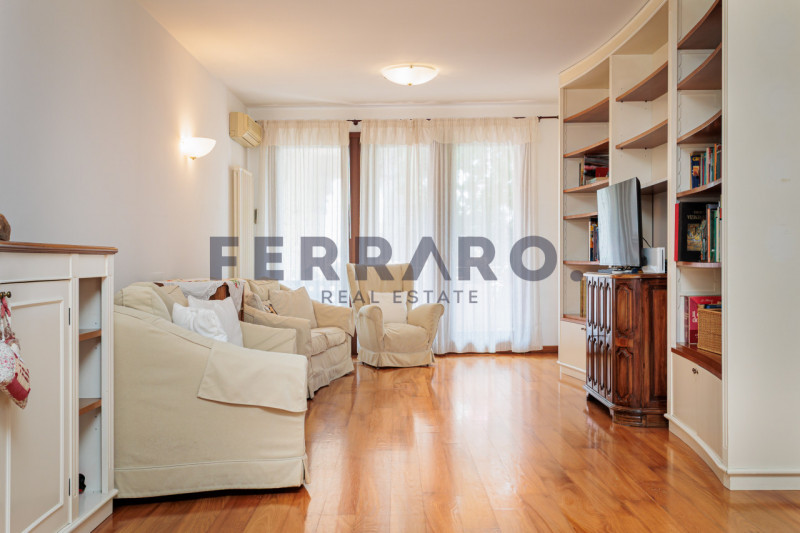 Treviso, Santa Maria del Rovere. Codice MSF-30

Proponiamo in vendita esclusivo attico situato al...