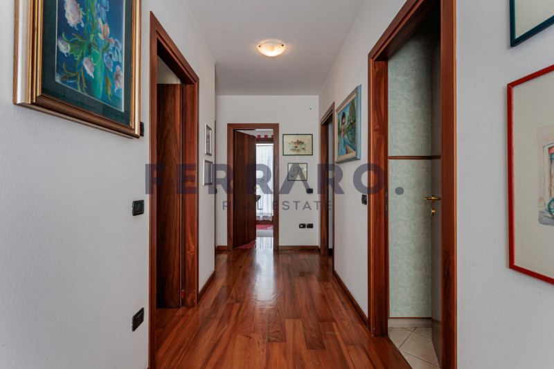 Treviso, Santa Maria del Rovere. Codice MSF-30

Proponiamo in vendita esclusivo attico situato al...