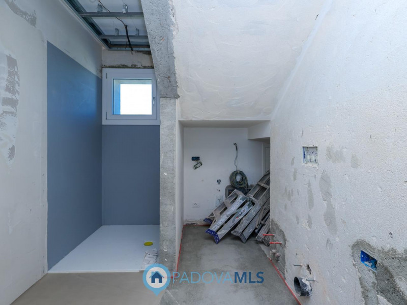 Immobile in esclusiva al Gruppo Padova MLS 

Abano Terme – zona Giarre  

In uno dei contesti più...