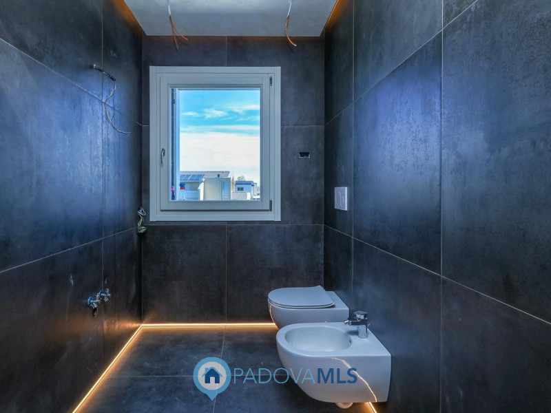 Immobile in esclusiva al Gruppo Padova MLS 

Abano Terme – zona Giarre  

In uno dei contesti più...