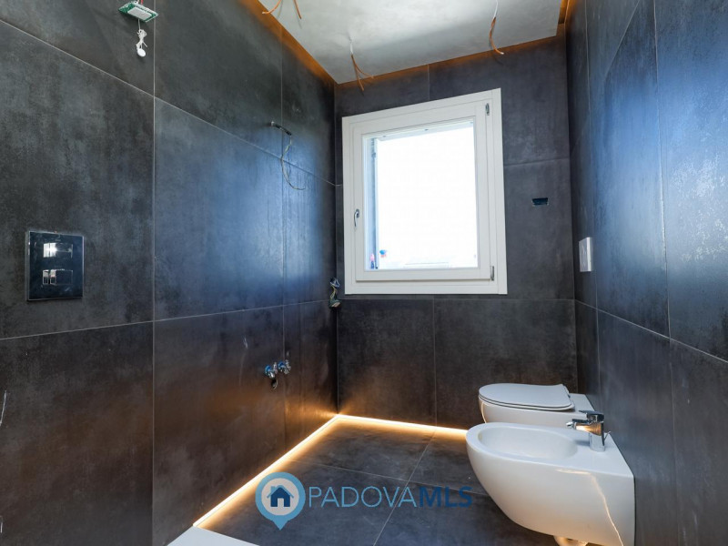 Immobile in esclusiva al Gruppo Padova MLS 

Abano Terme – zona Giarre  

In uno dei contesti più...