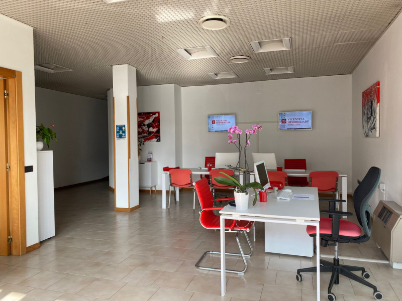 GRUMOLO DELLE ABBADESSE: proponiamo in vendita TERRENO EDIFICABILE zona residenziale C1 urbanizza...