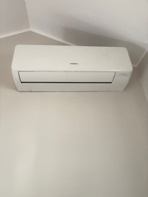 VIGODARZERE: In posizione tranquilla ma comoda ai servizi del paese, appartamento al secondo ed u...