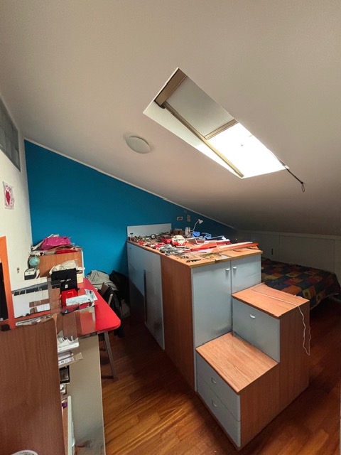 VIGODARZERE: In posizione tranquilla ma comoda ai servizi del paese, appartamento al secondo ed u...