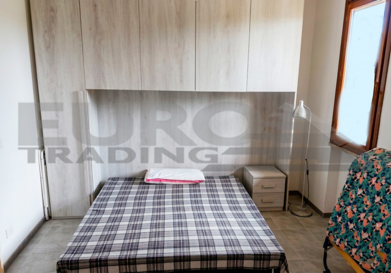 Scopri questo affascinante monolocale in vendita situato in Preganziol, precisamente nella tranqu...