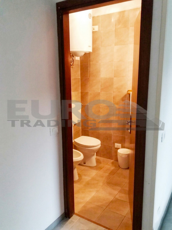 Scopri questo affascinante monolocale in vendita situato in Preganziol, precisamente nella tranqu...