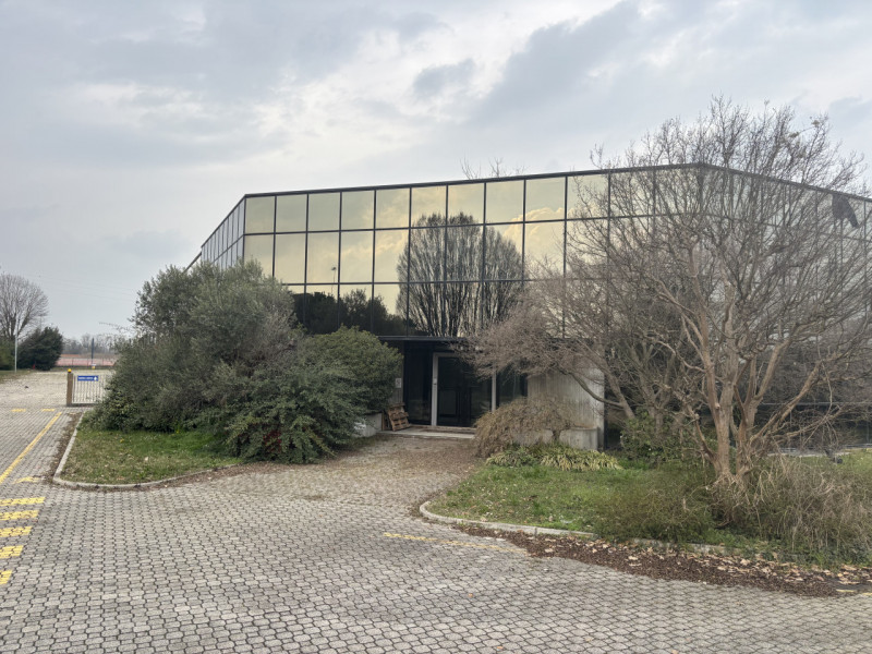 CONTATTARE ANDREA: 3288822042

Se stai cercando un'opportunità unica nel cuore del Veneto, non pe...