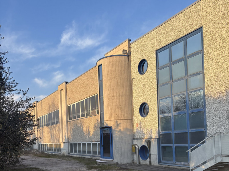 CONTATTARE ANDREA: 3288822042

Scopri un'opportunità imperdibile nel cuore di Riese Pio X! Propon...