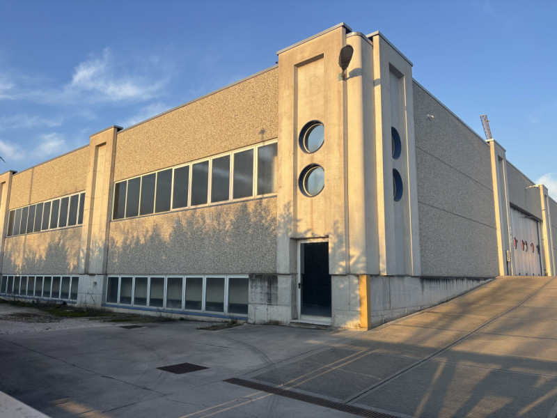 CONTATTARE ANDREA: 3288822042

Scopri un'opportunità imperdibile nel cuore di Riese Pio X! Propon...