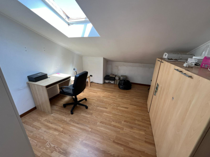 Luminoso bilocale al secondo piano con ascensore nel cuore della tranquilla zona Murelle, a Villa...