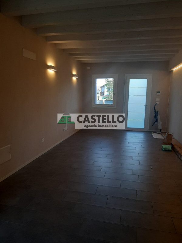 Mestrino Frazione in contesto tranquillo, fuori dal caos cittadino,  vicina ad ogni servizio, com...