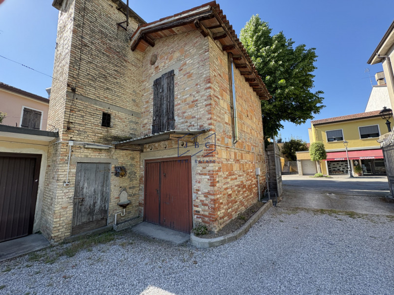San Stino di Livenza - (Venezia)
Proponiamo in esclusiva un interessante appartamento trilocale a...