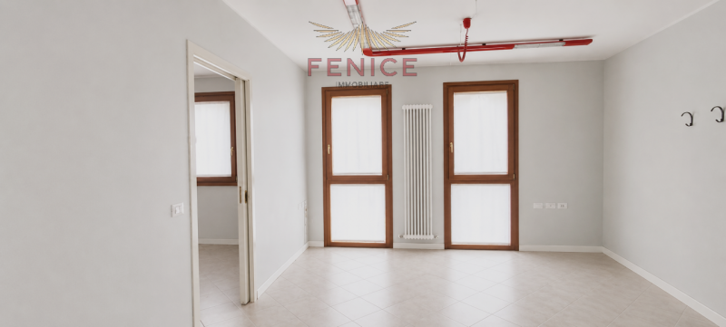 Nel cuore di San Martino di Lupari, in elegante contesto residenziale servito da ascensore, propo...
