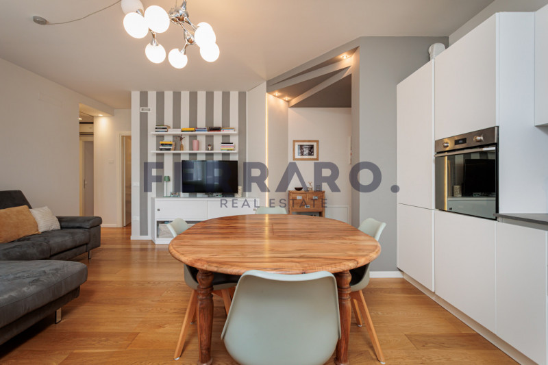 Treviso, zona Ghirada. Codice IV21.

Proponiamo in vendita elegante appartamento quadrilocale sit...