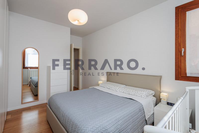 Treviso, zona Ghirada. Codice IV21.

Proponiamo in vendita elegante appartamento quadrilocale sit...