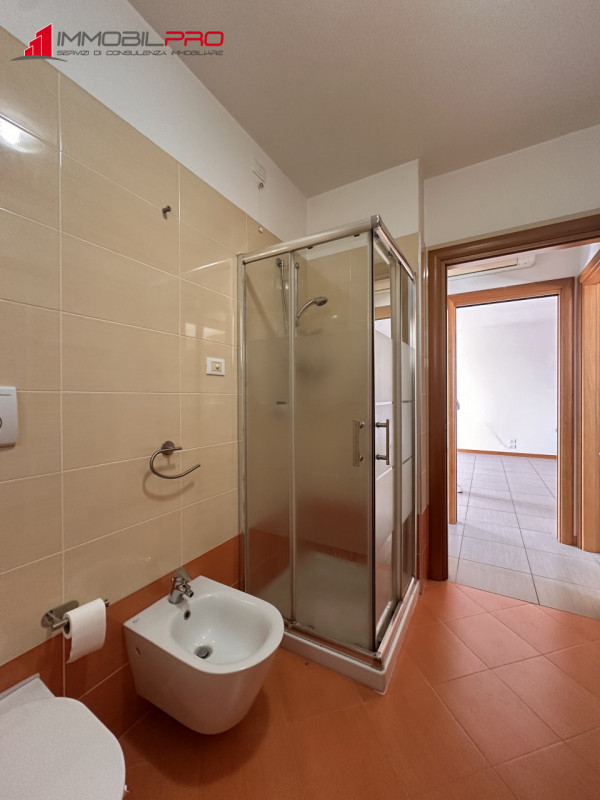 Proponiamo in vendita a Povolaro di Dueville un luminoso appartamento bicamere situato al secondo...