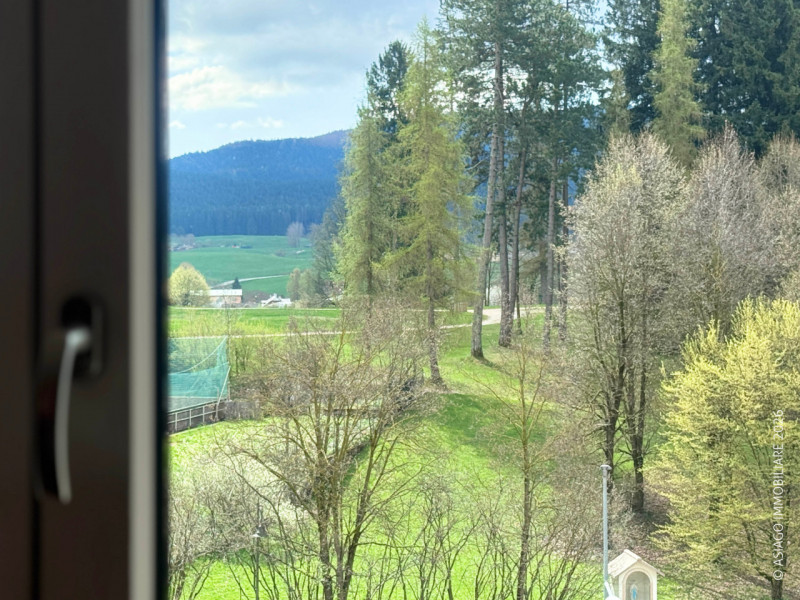 Asiago Immobiliare propone questa interessante esclusiva di vendita: si tratta di un appartamento...