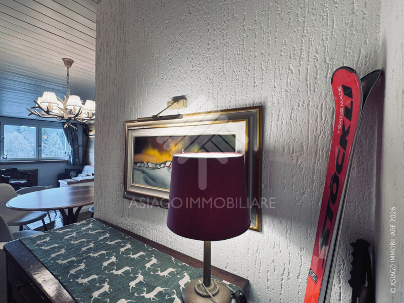 Asiago Immobiliare propone questa interessante esclusiva di vendita: si tratta di un appartamento...