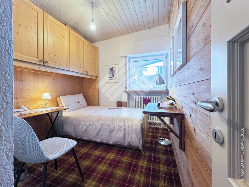 Asiago Immobiliare propone questa interessante esclusiva di vendita: si tratta di un appartamento...