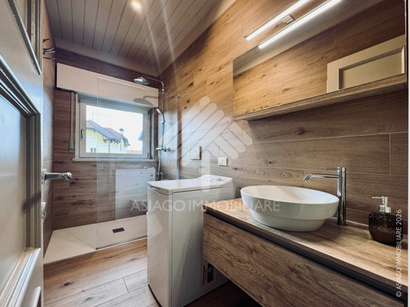 Asiago Immobiliare propone questa interessante esclusiva di vendita: si tratta di un appartamento...