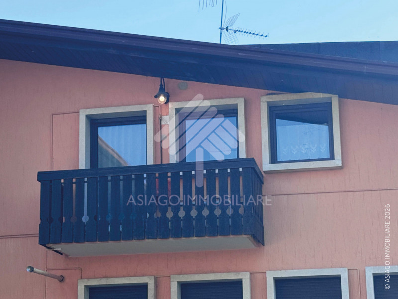 Asiago Immobiliare propone questa interessante esclusiva di vendita: si tratta di un appartamento...