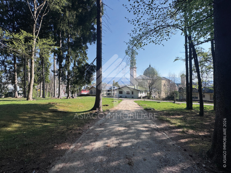 Asiago Immobiliare propone questa interessante esclusiva di vendita: si tratta di un appartamento...