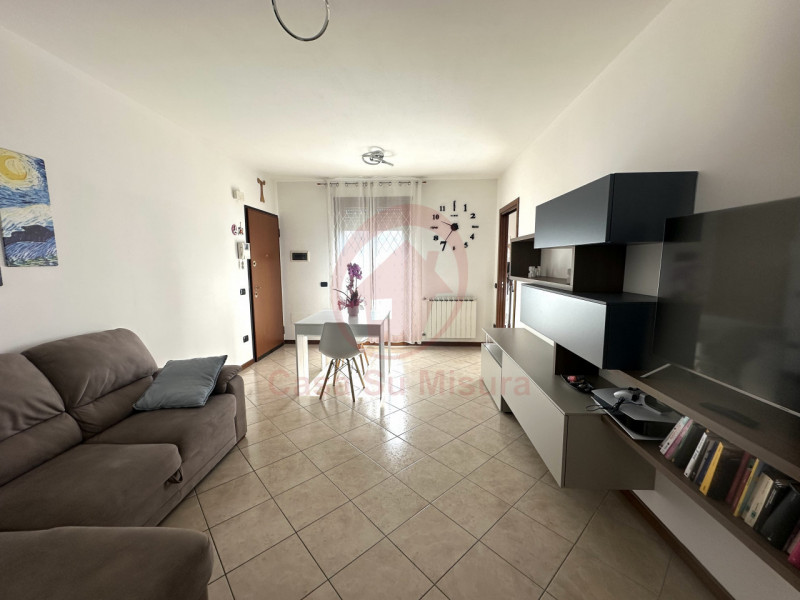 SAN GIORGIO DELLE PERTICHE, CAVINO RIF. EA135: Casa Su Misura ha il piacere di proporvi appartame...