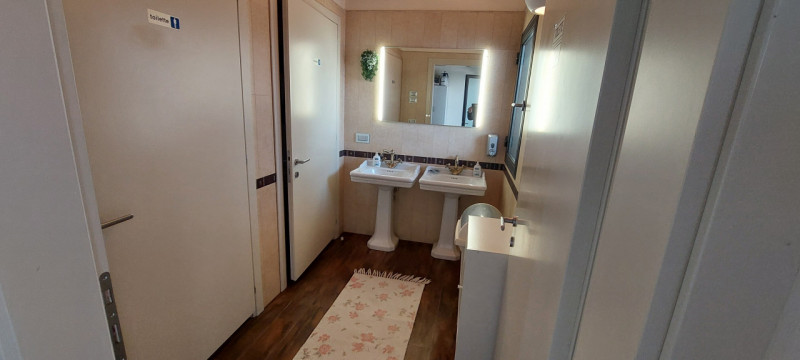 Affittasi a Piazzola sul Brenta (Frazione di Presina) splendido ufficio di circa 100 mq. con prop...