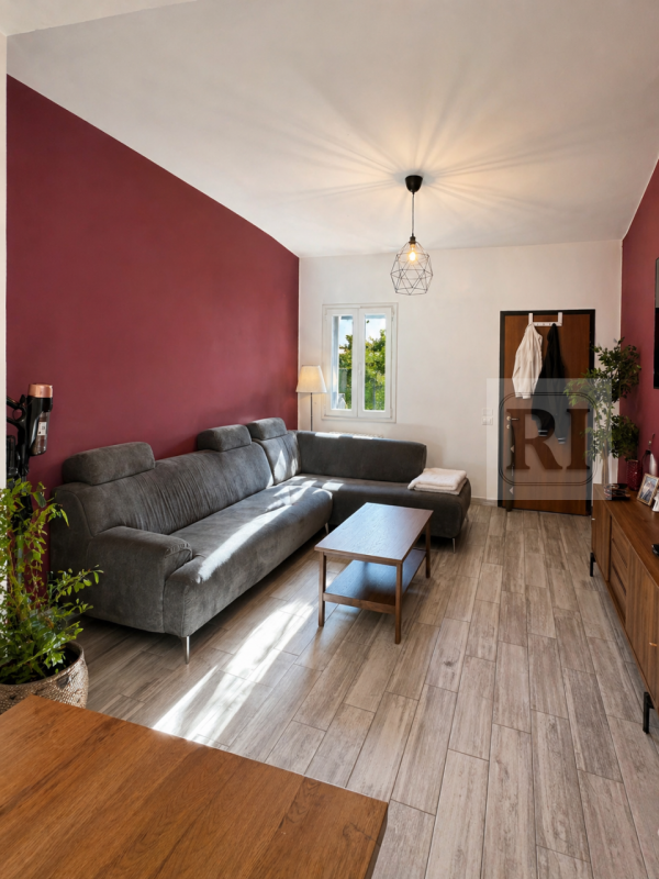Nel cuore dell'apprezzato quartiere residenziale di Sacrocuore a Padova, proponiamo in vendita un...