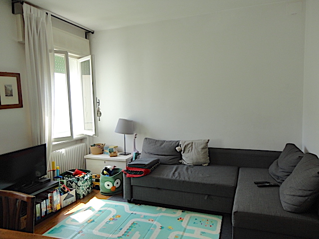 Nel cuore del centro storico, in prossimità di via Degli Zabarella, è disponibile da agosto un ap...