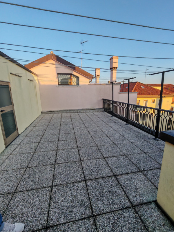 Vendesi soleggiato appartamento in centro storico a Venezia, Cannaregio zona Rio della Sensa e Ri...