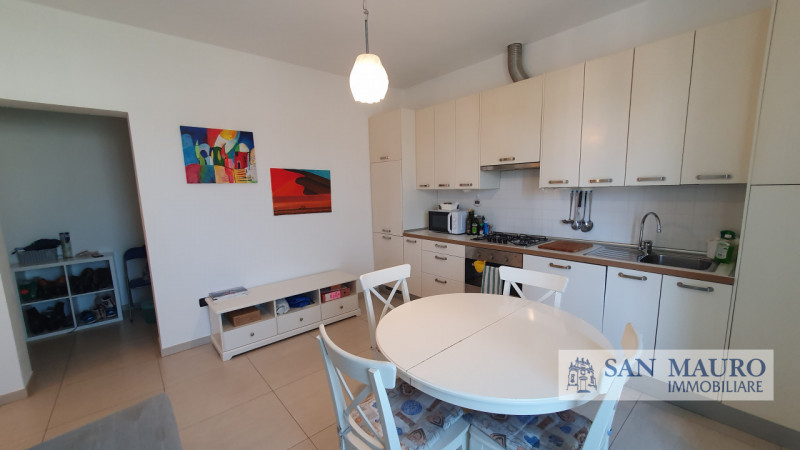 SOVIZZO: in zona residenziale molto tranquilla in un condominio di sole tre unità, sito al primo ...