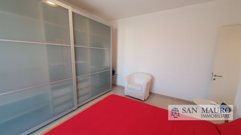 SOVIZZO: in zona residenziale molto tranquilla in un condominio di sole tre unità, sito al primo ...