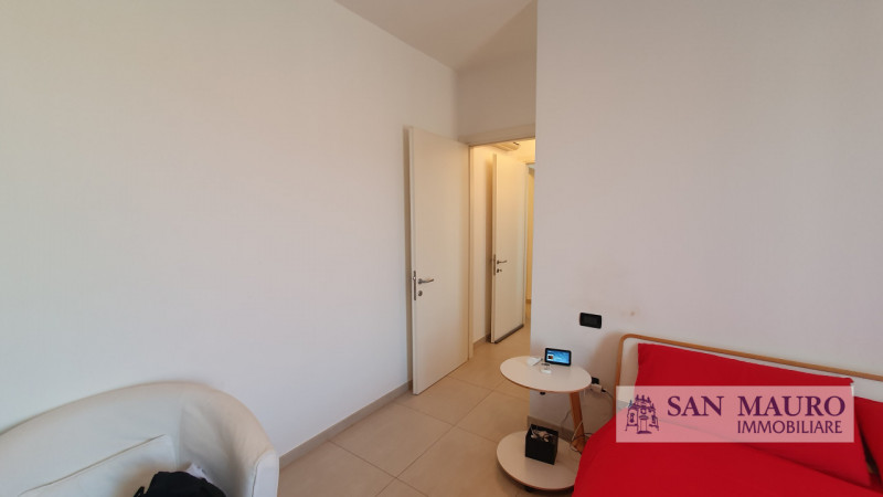 SOVIZZO: in zona residenziale molto tranquilla in un condominio di sole tre unità, sito al primo ...