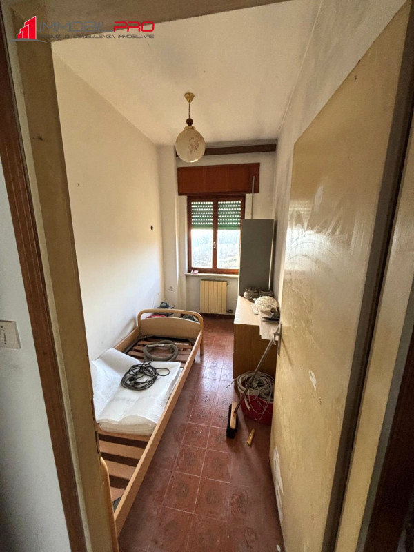 Nella suggestiva località Mare di Lugo di Vicenza, proponiamo in vendita una casa singola indipen...