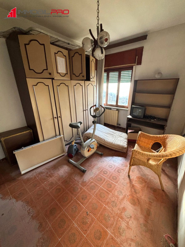 Nella suggestiva località Mare di Lugo di Vicenza, proponiamo in vendita una casa singola indipen...