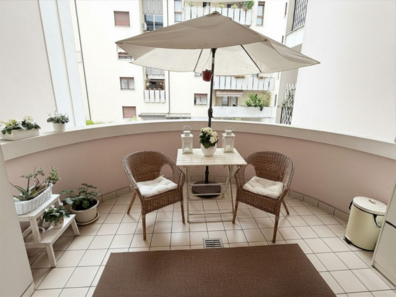 MINI APPARTAMENTO CON TERRAZZA ABITABILE E GARAGE A VICENZA. EURO 113.000 NON TRATTABILI. CODICE ...