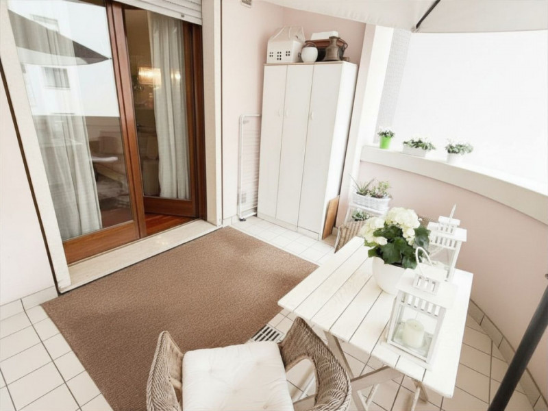 MINI APPARTAMENTO CON TERRAZZA ABITABILE E GARAGE A VICENZA. EURO 113.000 NON TRATTABILI. CODICE ...