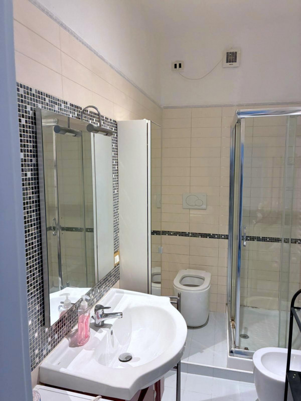 1 CAMERA RISTRUTTURATO ED ARREDATO A PONTE DI BRENTA €.130.000 - rif.CL538

A Ponte di Brenta, in...